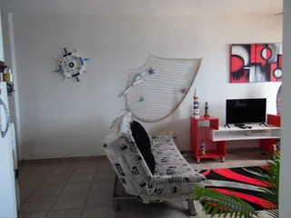 Modern 2 Bedroom Apartment in Amanzimtoti