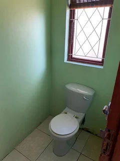 Ideal Yard Space with Office and Storage space in Avoca.