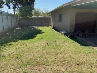 Ideal Yard Space with Office and Storage space in Avoca.