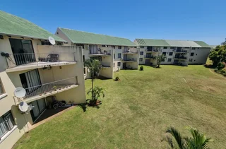 Modern 3 Bedroom, 2 Bathroom Loft Style Unit in Secure Gated Complex