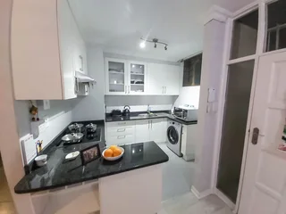 Spacious 1 Bedroom Apartment in sought after Windermere Centre