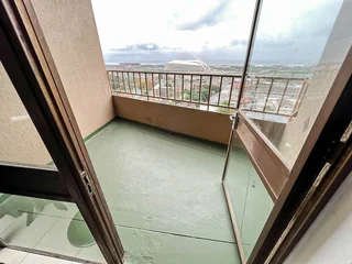 Spacious 1 Bedroom Apartment in sought after Windermere Centre