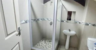 Modern 3 Bedroom, 2 Bathroom Loft Style Unit in Secure Gated Complex