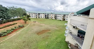 Modern 3 Bedroom, 2 Bathroom Loft Style Unit in Secure Gated Complex
