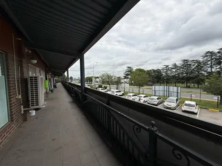 Retail unit to let in Wilrogate Shopping Centre.