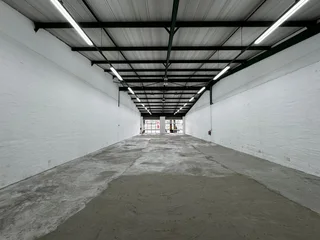 Prime Ground Floor Showroom for Lease in Pineslopes