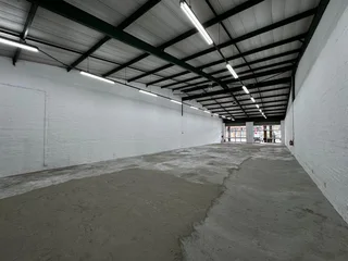 Prime Ground Floor Showroom for Lease in Pineslopes