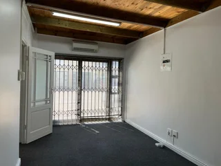 131m² Double Storey Unit To Let in Marconi Beam, Milnerton