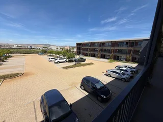 180m² Open Plan Office To Let in Cedar Square, Sandown