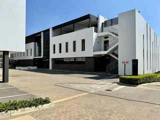 Prime P-Grade Office Space to Let - The Main Straight Office Park, Bryanston