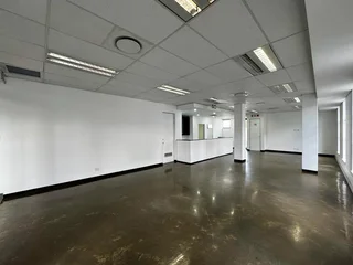 Prime P-Grade Office Space to Let - The Main Straight Office Park, Bryanston