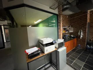 114m² Neat &amp; Modern Office To Let in Techno Park, Stellenbosch