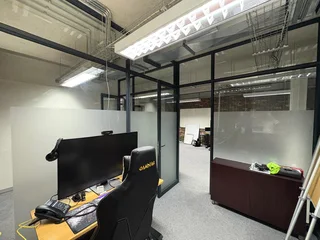 114m² Neat &amp; Modern Office To Let in Techno Park, Stellenbosch