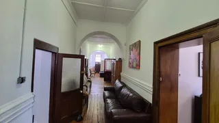 371m² Free-Standing Offices To Let in Paarl