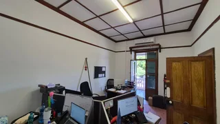 371m² Free-Standing Offices To Let in Paarl