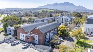 The Ultimate Student Pad at Plumbago