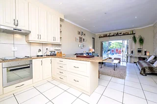 EARN A PASSIVE INCOME OF R5000 p.n. / R50 000 – R75 000 p.m. FROM THIS PROPERTY WHILE YOU SLEEP