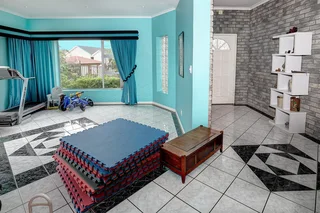 3 Bedroom Home plus flatlet to let in Uitzicht