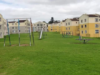 Charming 2 bedroom apartment flat, for first time home owner/investment on rental income