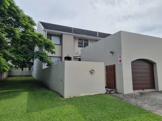 Well Positioned, Corner Apartment  In Beacon Bay