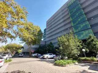 345 sqm office to Let in Bedfordview