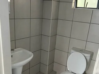 Modern 1-Bedroom Flatlet - Stunning Views