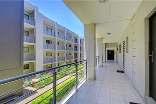 Modern 2-Bedroom And 1-Bathroom Apartment In Northriding, Randburg