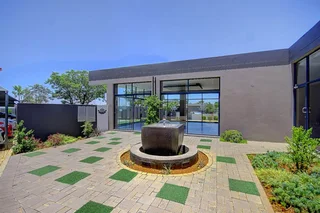 Modern 2-Bedroom And 1-Bathroom Apartment In Northriding, Randburg