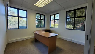 117sqm Office To Let in Kloof | Swindon Property