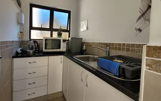 117sqm Office To Let in Kloof | Swindon Property