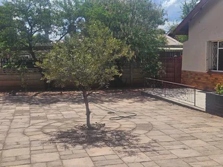 Family house in Albertynshof