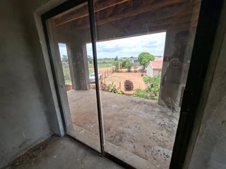 FOR SALE: Double-Storey Home in Madombidzha Zone 1, Sinthumule