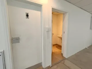 Fantastic Road Facing, Central Location Office