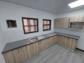 319 sqm Office to Let in Bedfordview