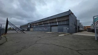 Standalone Warehouse available To Let in Spartan, Kempton Park.