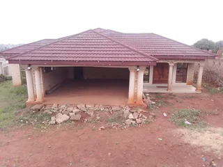 Neat 3-Bedroom Home FOR SALE– Thohoyandou Unit E, Magidi