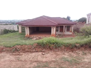 Neat 3-Bedroom Home FOR SALE– Thohoyandou Unit E, Magidi