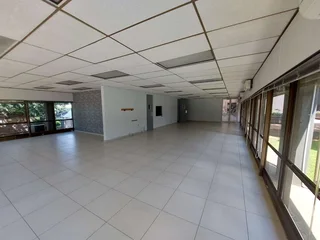 2074 sqm Office to Let in Bedfordview