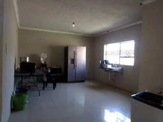 Neat 3-Bedroom Home FOR SALE– Thohoyandou Unit E, Magidi