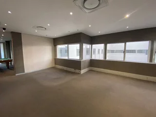 Offices To Let Boardering the Rosebank Mall