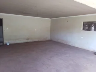 Neat 3-Bedroom Home FOR SALE– Thohoyandou Unit E, Magidi