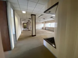 Offices To Let Boardering the Rosebank Mall