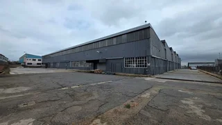 Standalone Warehouse available To Let in Spartan, Kempton Park.