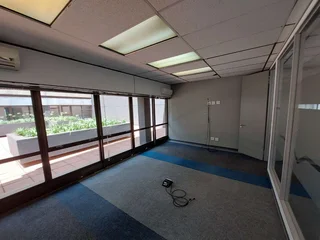 2074 sqm Office to Let in Bedfordview