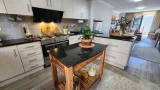 Apartment For Sale in Mossel Bay Central, Mossel Bay