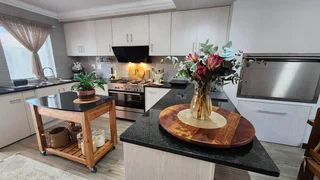 Apartment For Sale in Mossel Bay Central, Mossel Bay