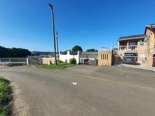 Spacious Three Bedroom Home with Outbuilding in Foresthaven for Sale