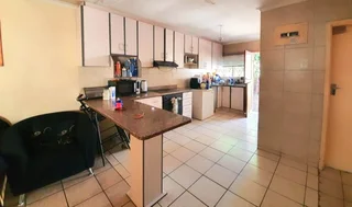 Spacious Three Bedroom Home with Outbuilding in Foresthaven for Sale