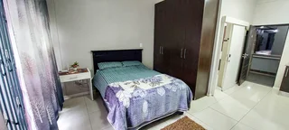 Cosy Modern Furnished Studio Apartment in Prime Umhlanga