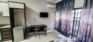 Cosy Modern Furnished Studio Apartment in Prime Umhlanga